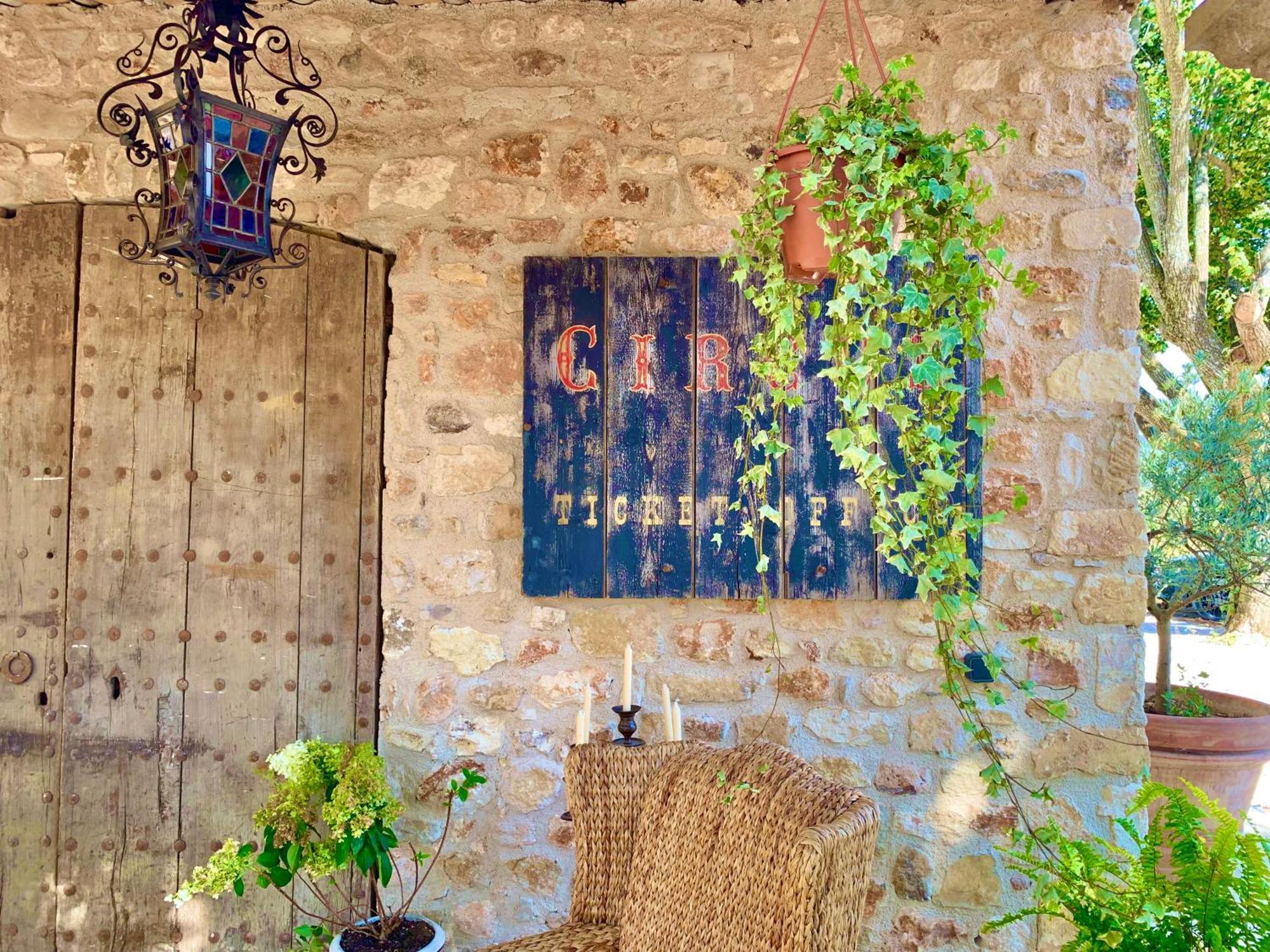 Vila Domaine D'Egenia Roussillon en Isere Exteriér fotografie